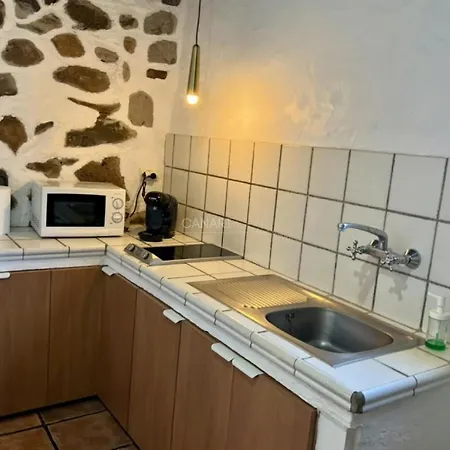 El Estanco Viejo Casa Poleo * Адехе
